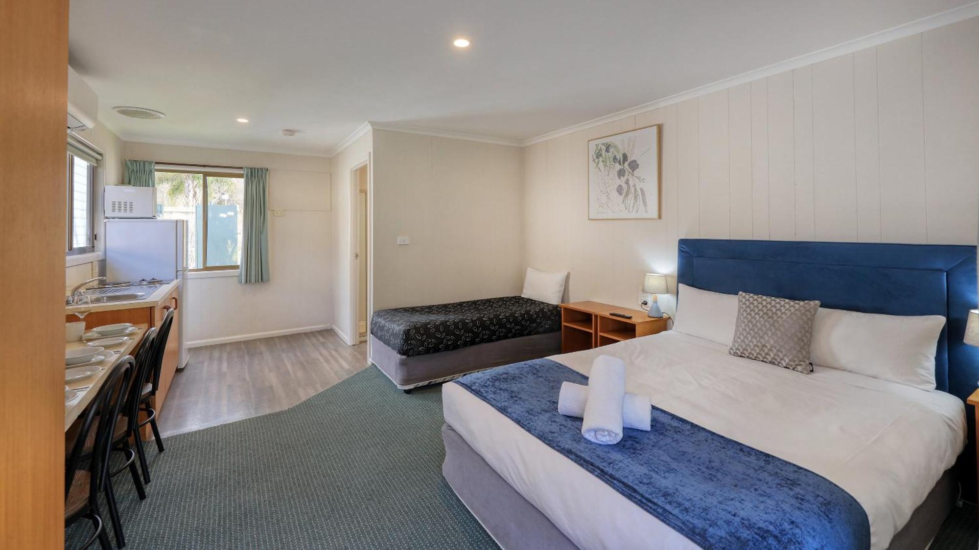 Deniliquin Riverside Caravan Park Exterior foto