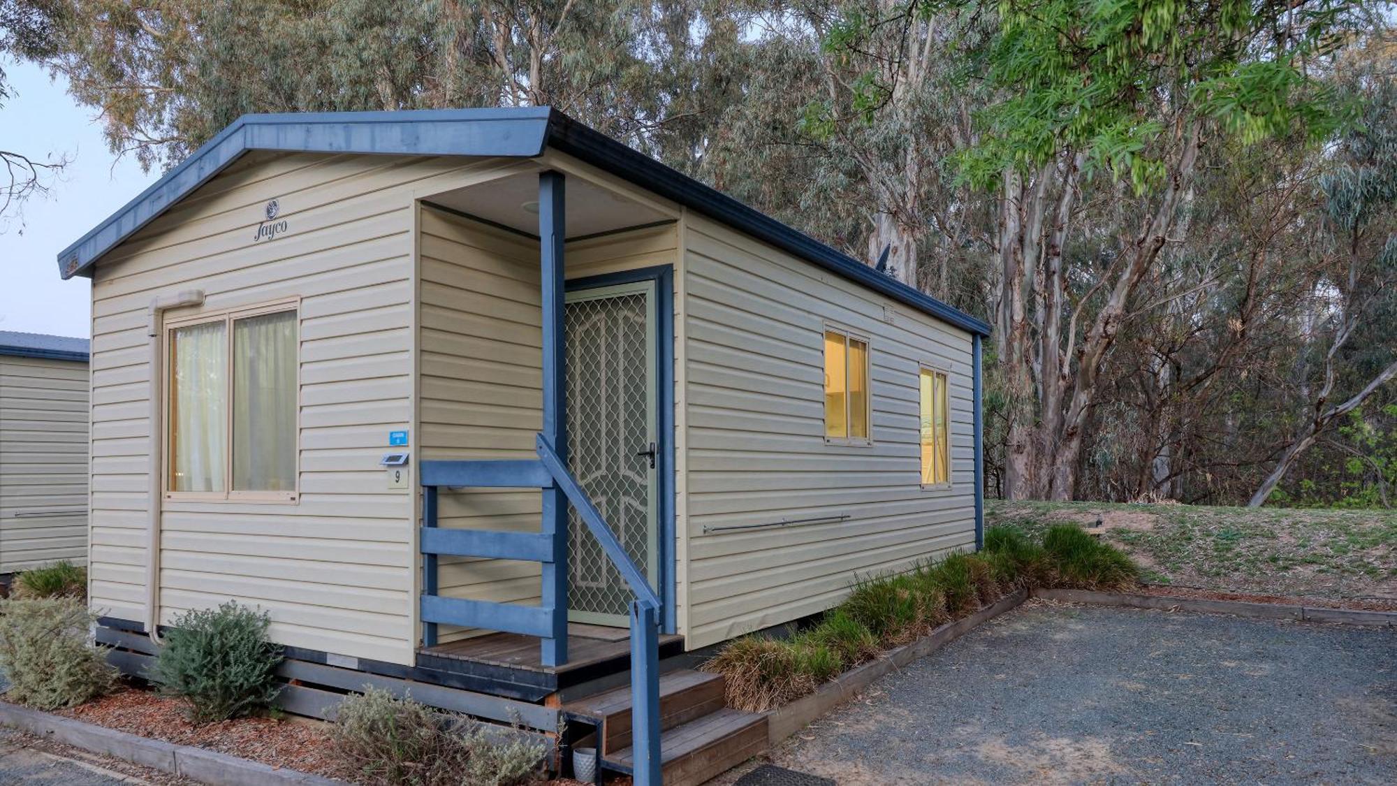Deniliquin Riverside Caravan Park Exterior foto